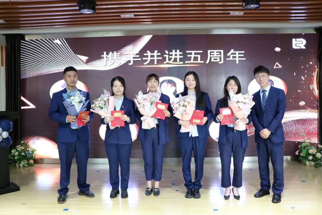 1747035446880762.jpg 1747035446880762.jpg